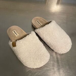 Dearfoams - Molly Pile Scuff Molded Footbed Slippers